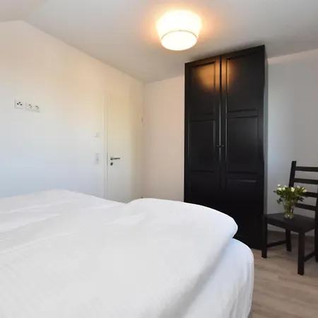 Swanky Holiday In Near Sea Tatil Evi *