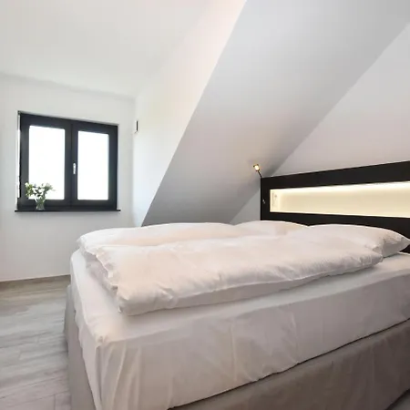 Tatil Evi Swanky Holiday In Near Sea *